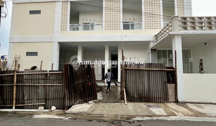 Kost Ekslusif Baru 27 Kamar 3 Lantai Dekat UGM JL Kaliurang Km 5 Kost Ekslusif Baru 27 Kamar 3 Lantai Dekat UGM JL Kaliurang Km 5