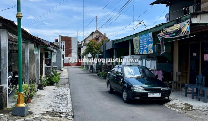 Small Land in Seturan Near STIE YKPN and UPN Condongcatur