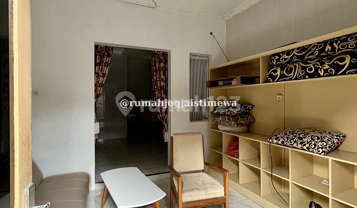 Kost Ekslusif Dengan Tanah Luas di JL Kaliurang Km 13 Dekat UII Kost Ekslusif Dengan Tanah Luas di JL Kaliurang Km 13 Dekat UII