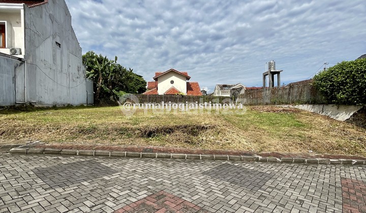 Tanah Dalam Perumahan Merapi View Jalan Kaliurang Km 9 Dekat UGM