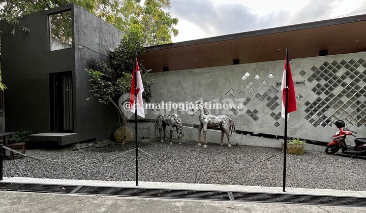 Luxury House With Swimming Pool Near Kasongan Tourist Area JL Bantul Luxury House With Swimming Pool Near Kasongan Tourist Area JL Bantul