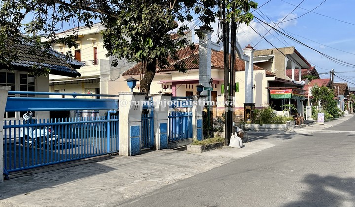 Exclusive Boarding House with 15 Fully Furnished Rooms in Condongcatur Near UPN 2
