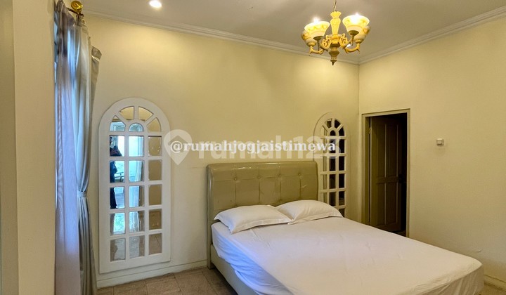 Classic Vintage House Near Malioboro and Kraton Within the Fortress