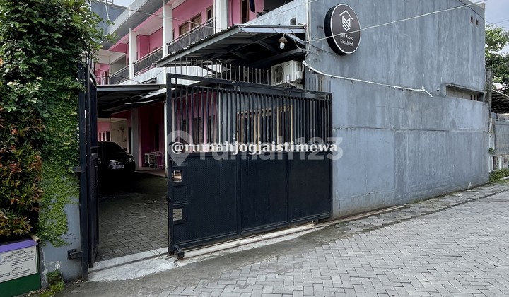 Kost Ekslusif Dengan Tanah Luas di JL Kaliurang Km 13 Dekat UII Kost Ekslusif Dengan Tanah Luas di JL Kaliurang Km 13 Dekat UII