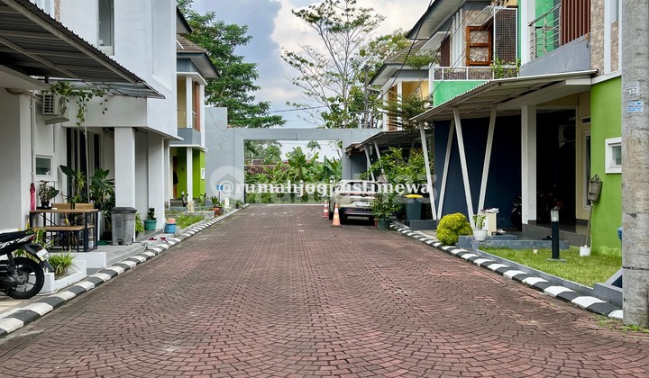 Luxury House in JL Palagan Km 8 Housing Near Hyatt Hotel 2