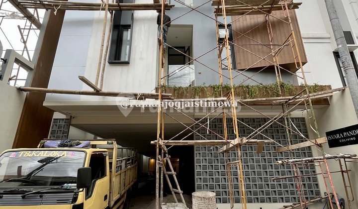 Kost Ekslusif Baru 24 kamar 4 Lantai Dekat UGM JL Kaliurang Kost Ekslusif Baru 24 kamar 4 Lantai Dekat UGM JL Kaliurang