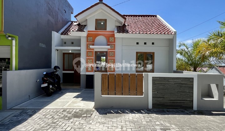 Rumah Baru Dalam Perumahan di Bangunjiwo Bantul Harga 300 Jutaan