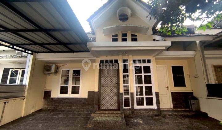 Dijual Rumah Furnished Taman Puspita Rumah  Fully Furnish 4Br 2