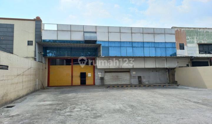 Disewakan  Gudang  820  m²  di  Meruya   1