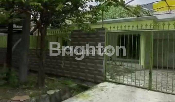 Rumah Cocok untuk Usaha di Nginden Intan Tengah 1