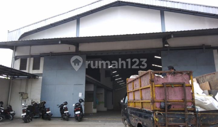 WAREHOUSE ZERO BANGUNTAPAN MAIN ROAD YOGYAKARTA