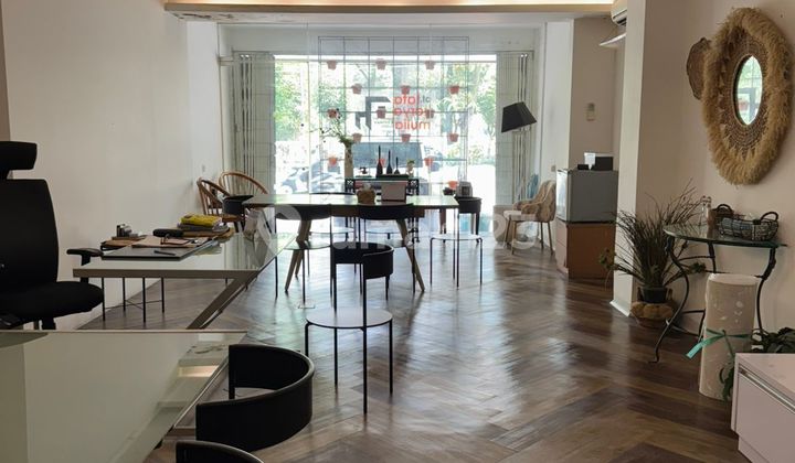 ZERO SHOPHOUSE ON HR. MUHAMMAD COMMERCIAL MAIN ROAD, SURABAYA ZERO SHOPHOUSE ON HR. MUHAMMAD COMMERCIAL MAIN ROAD, SURABAYA