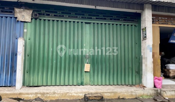 One-Story Shop House on Bunguran Street, Near Kembang Jepun, ITC, etc. 2