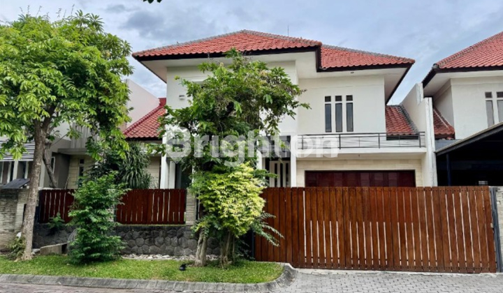 Rumah Kawasan Elite Surabaya Barat Graha Famili Kondisi Bagus Terawat 1