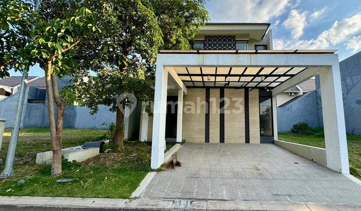 2-Story House in Citraland North West Near the Lake