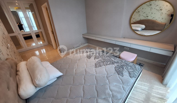 disewakan apartemen voila ciputra world 2