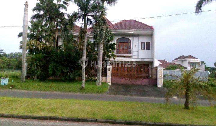 Rumah Mewah Raya Golf Utama Araya Malang  1