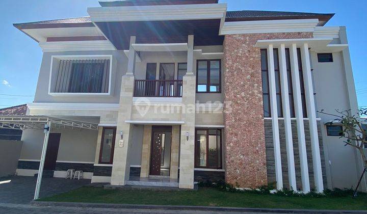 LUXURY AND MODERN VILLA CONCEPT NEAR SANUR FOR SALE 1