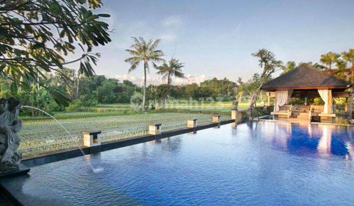 MASSIVE AND LUXURY VILLA NEAR BY LIVING WORLD MALL, BALI 2