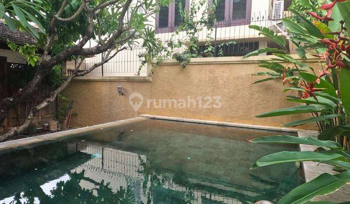 DIJUAL RUMAH 2 LANTAI BERNUANSA VINTAGE DI PEMOGAN  1