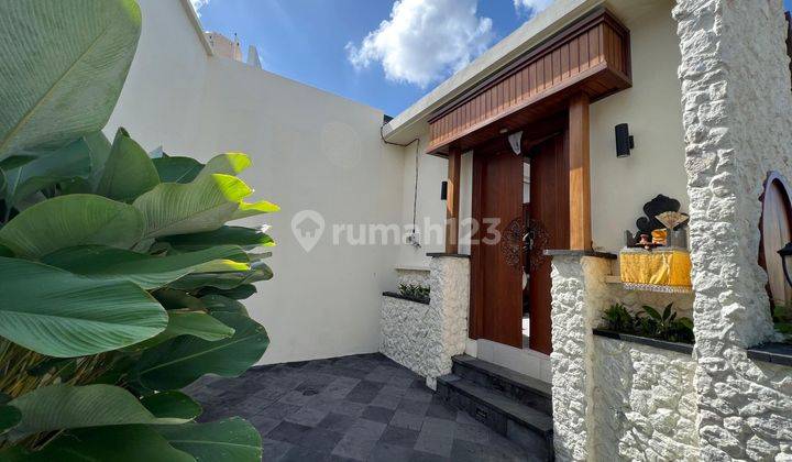 FOR SALE EXCLUSIVE AND MODERN VILLA IN CANGGU 1