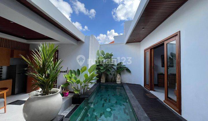 FOR SALE EXCLUSIVE AND MODERN VILLA IN CANGGU 2