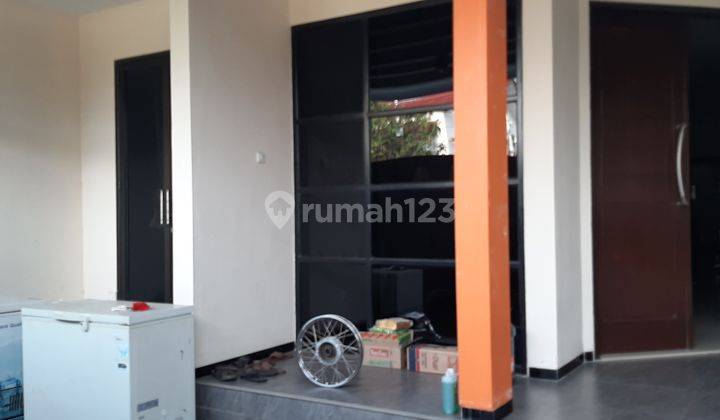 Dijual Rumah Dengan Bangunan Kokoh Modern di Arjosari, Malang 6