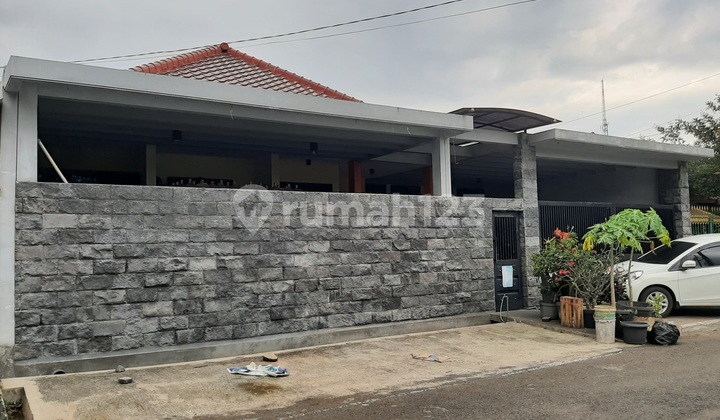 Dijual Rumah Dengan Bangunan Kokoh Modern di Arjosari, Malang 11
