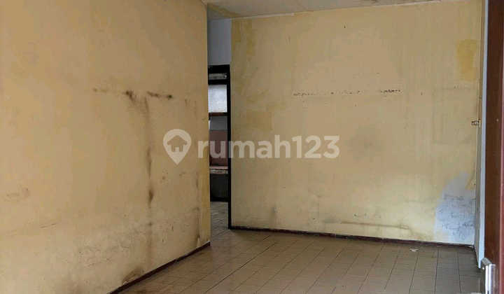 For Quick Sale, Inexpensive House in Griya Shanta, Central Malang City