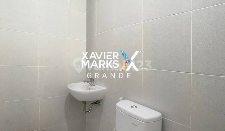 For Sale at a Loss: 3-Story Shop House Ready for Occupancy in the Most Prestigious Business Complex at Citraland Puncak Tidar, Malang. 2