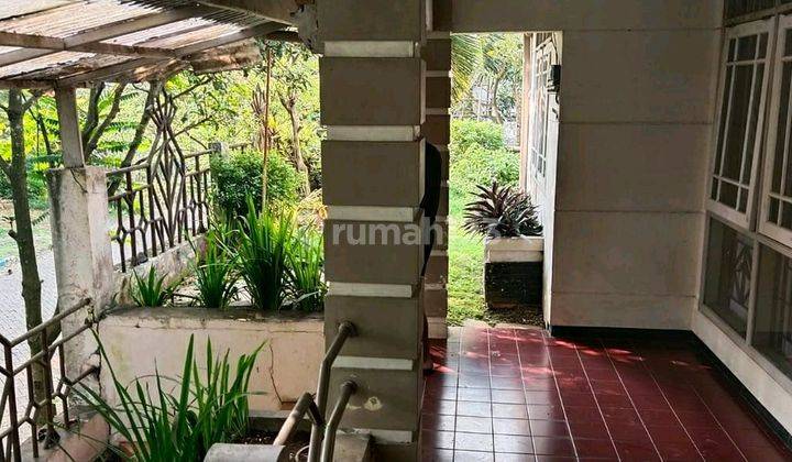 Dijual Cepat Rumah Hook Murah 3 Lantai di Puncak Buring Indah, Malang 2