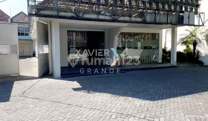 Disewa Ruang Usaha Ex Bank, Lokasi Strategis Pusat Kota Malang Area Jalan Gunung² Dekat Kayutangan Heritage & Ijen Boulevard