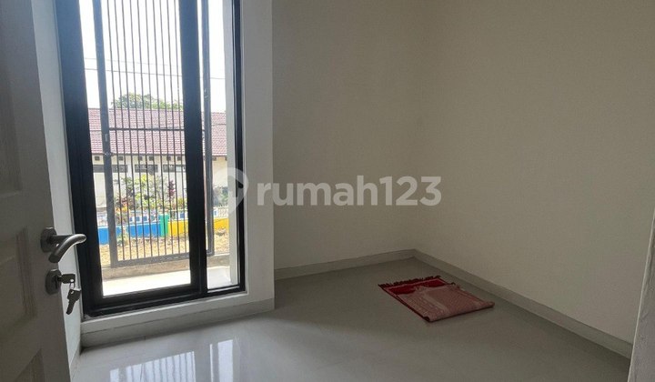 For Sale House Under 1 M in Sulfat Pandanwangi area, Central Malang city 2
