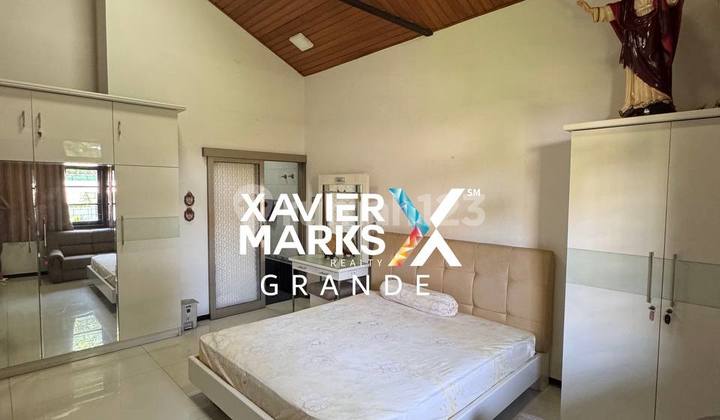 Classic Modern House for Rent Fully Furnished on Jalan Pulau Pulau, Malang City