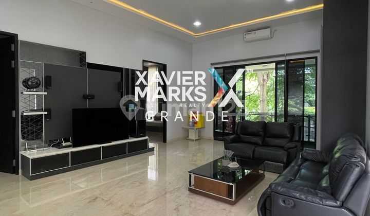 For Sale Fully Furnished Modern 2.5-Story House in Riverside Area, Malang 2