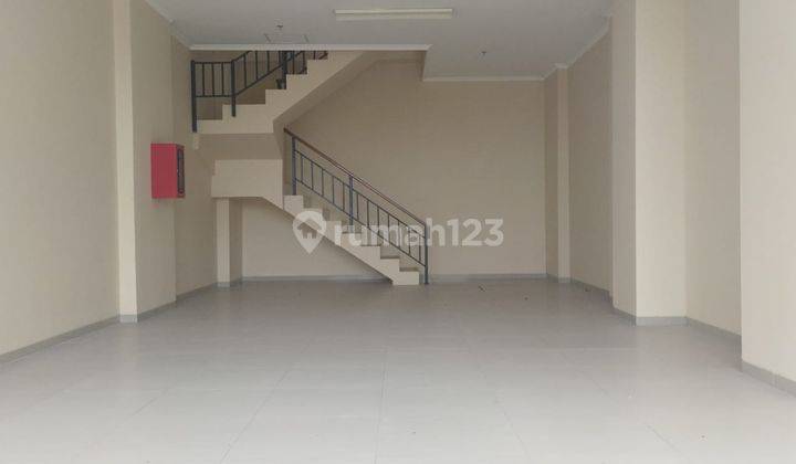 Disewakan Ruko Murah di Dalam Kawasan Apartmen Victoria Square 4