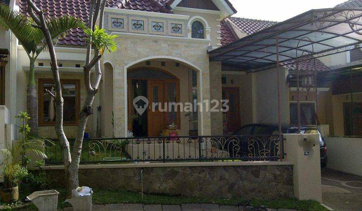 di jual rumah Semi Furnished di perumahan elite 1