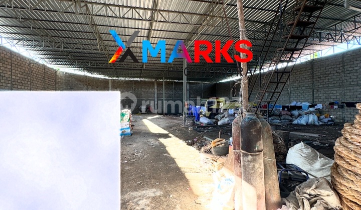 Roadside@for Warehouse Store Warehouse