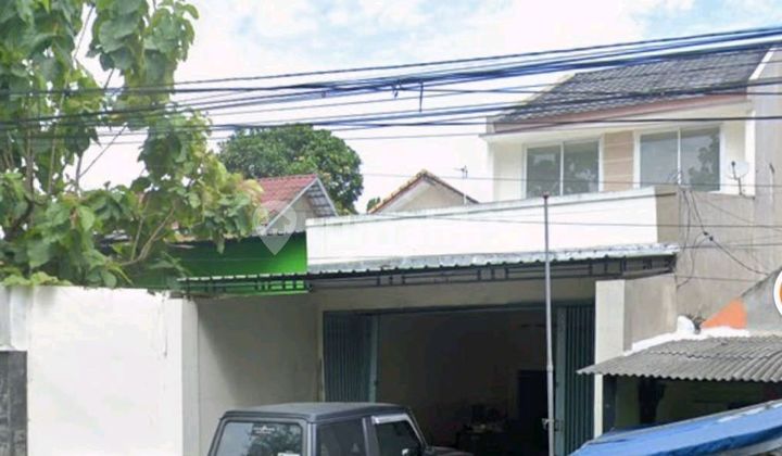 For Rent Shop House on Mayjend Sungkono Street, Malang