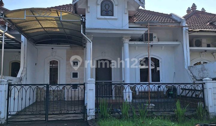 For Sale / For Rent House in Istana Dieng - Malang