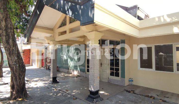 RUMAH 1 LANTAI DI TENGAH KOTA, DEKAT SOLO PARAGON MALL, BISA UNTUK TEMPAT TINGGAL ATAU USAHA KOST-AN 1