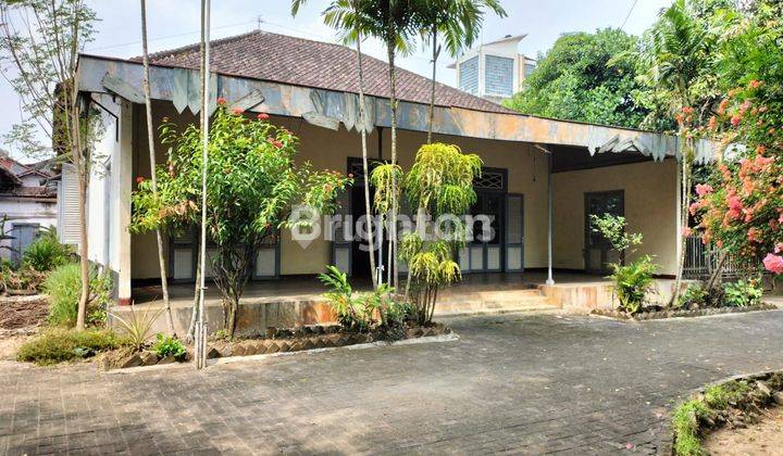 KAN RUMAH GAYA KOLONIAL MAGELANG 1