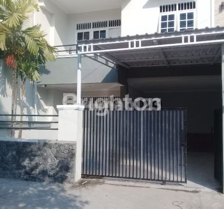 Affordable 2-Story House in Manahan Sumber Solo 2