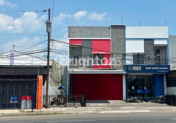 Cheap Ready-to-Use Shop House for Rent in Palur Jaten Karanganyar Solo 1