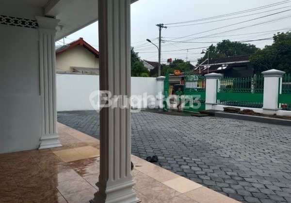 Sewa Rumah Murah Dekat Solo Grand Mall Laweyan 2