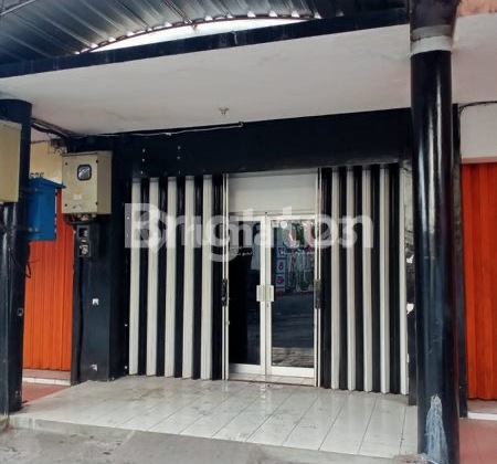 Cheap Ready-to-Use Adjacent Shophouses in Mangkubumen Banjarsari Solo