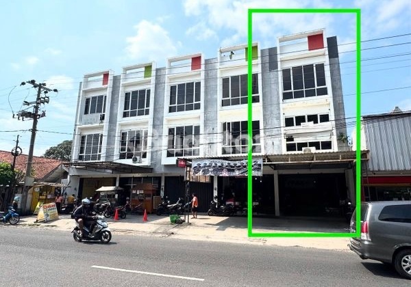 Ruko Murah Solo 3lantai Strategis Dekat Stasiun Balapan Solo