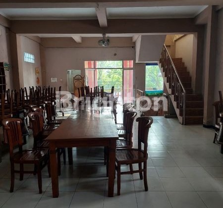 Affordable Ready-to-Use Shop House for Rent in Laweyan, Solo 2