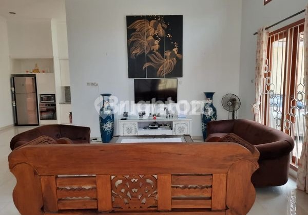 Sewa Rumah Huni Fajar Indah Solo Dekat Superindo Jajar 2