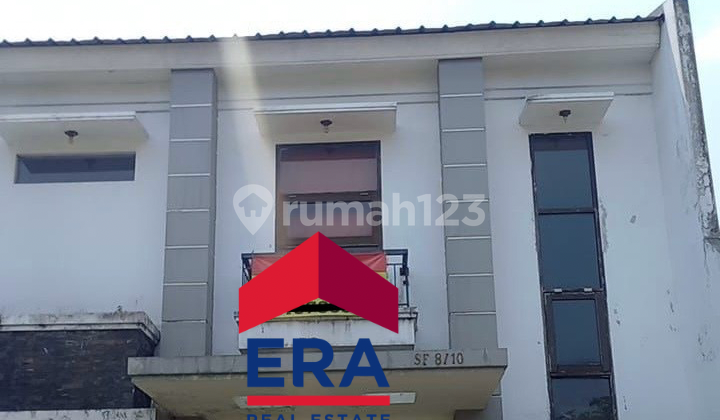 For Sale Neat and Strategic House in Alam Sutera